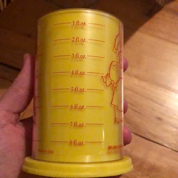 Plastic Measuring Cup Bundle - Picture 5 of 9